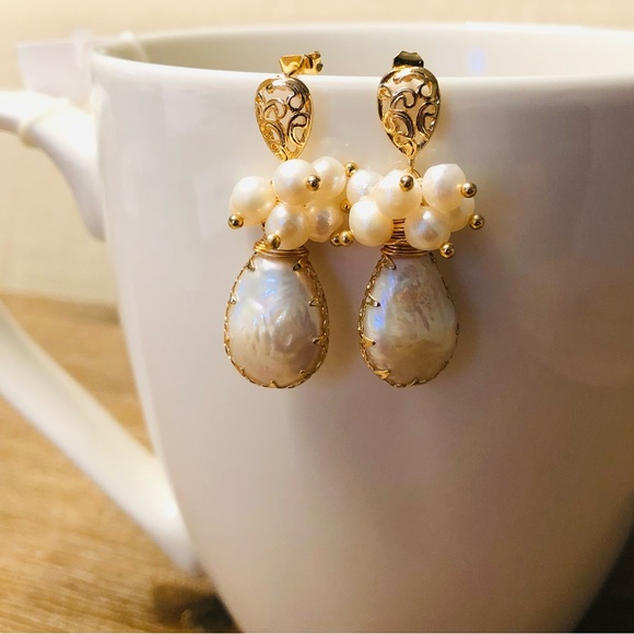 Baroque Freshwater Pearl Chandelier Earrings,18K Gold Filled Earrings - Picture 2 of 7